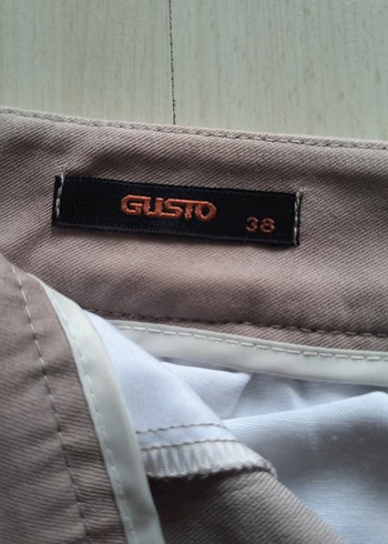 Gusto Bej Regular Fit Keten Kadın Bermuda Şort