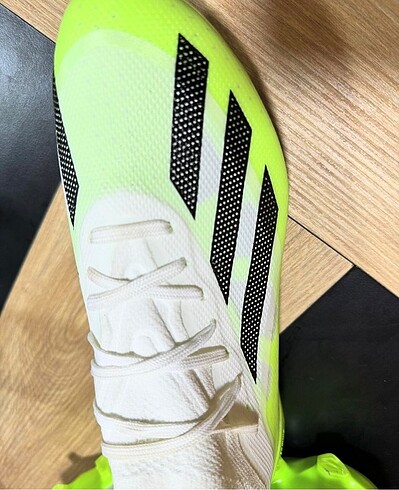 Adidas krampon