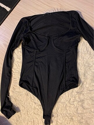 Bershka Korse Görünümlü Body