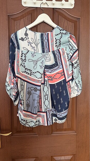 36 Beden Stradivarius desenli bluz