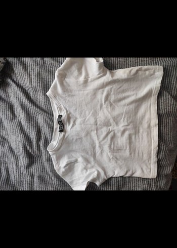 Bershka crop tişört