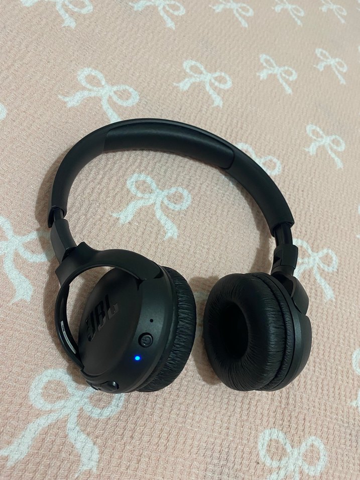 JBL tune wireless Bluetooth kulaküstü kulaklık siyah - Görsel 4