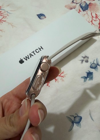 Apple Watch se gps 40 mm starlight sport band - Görsel 5