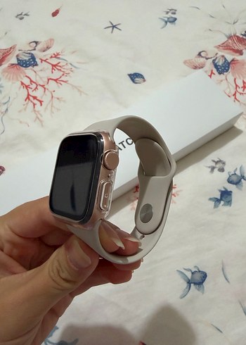 Apple Watch se gps 40 mm starlight sport band - Görsel 3