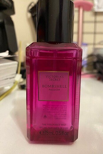 VS Bombshell Passion Body Mist