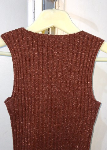 Kahverengi Parlak Balıkçı Yaka Örgü Kolsuz Kazak - Görsel 2