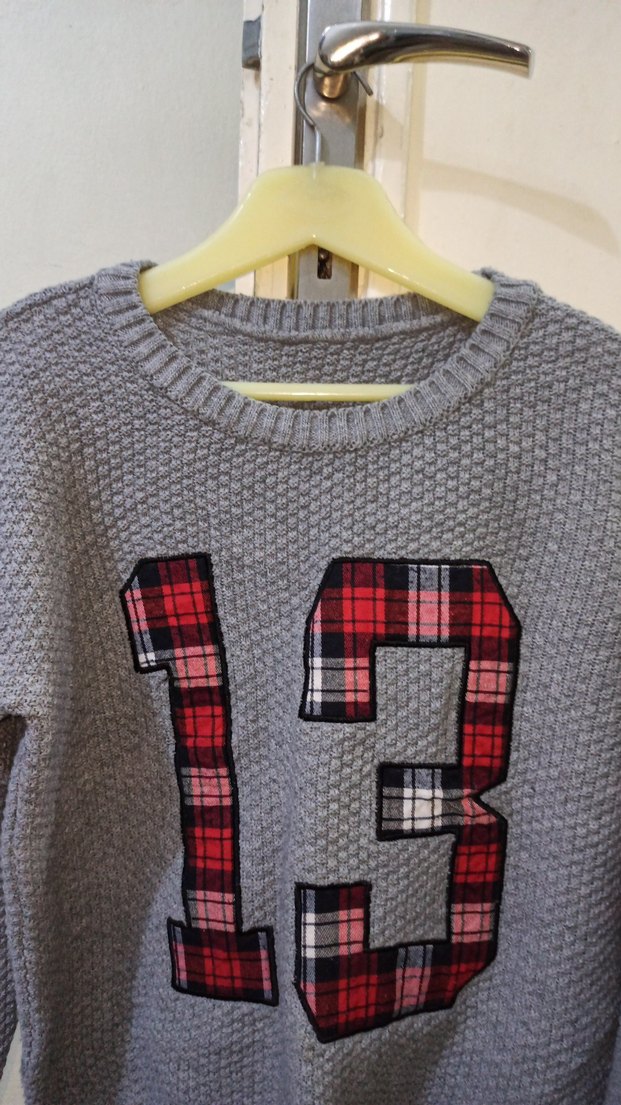 Ekose Detaylı Gri Örgü Kadın Kazak - Görsel 2