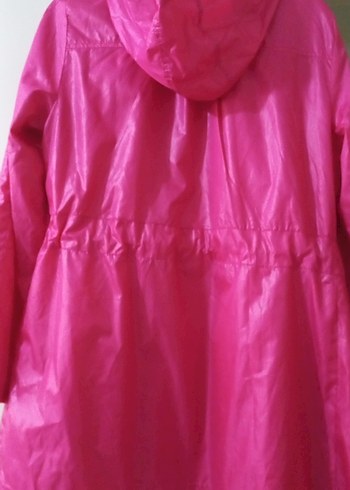 Düğmeli Parlak Pembe Midi Yağmurluk L beden - Görsel 4