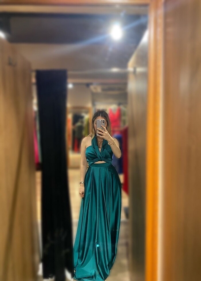 PENCERE DETAYLI  Saten Abiye - Görsel 3