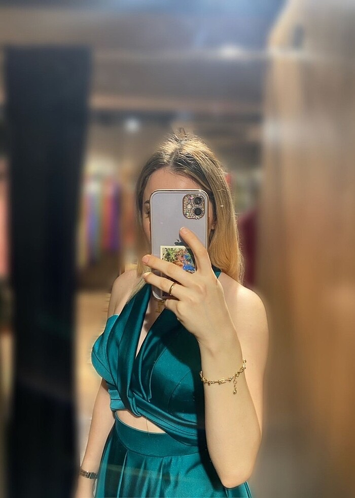 PENCERE DETAYLI  Saten Abiye - Görsel 2