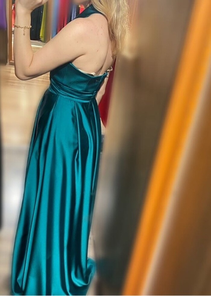 PENCERE DETAYLI  Saten Abiye - Görsel 4