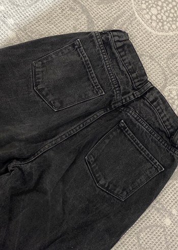 Siyah Kemerli Geniş Kesim Kadın Kot Pantolon - Görsel 3