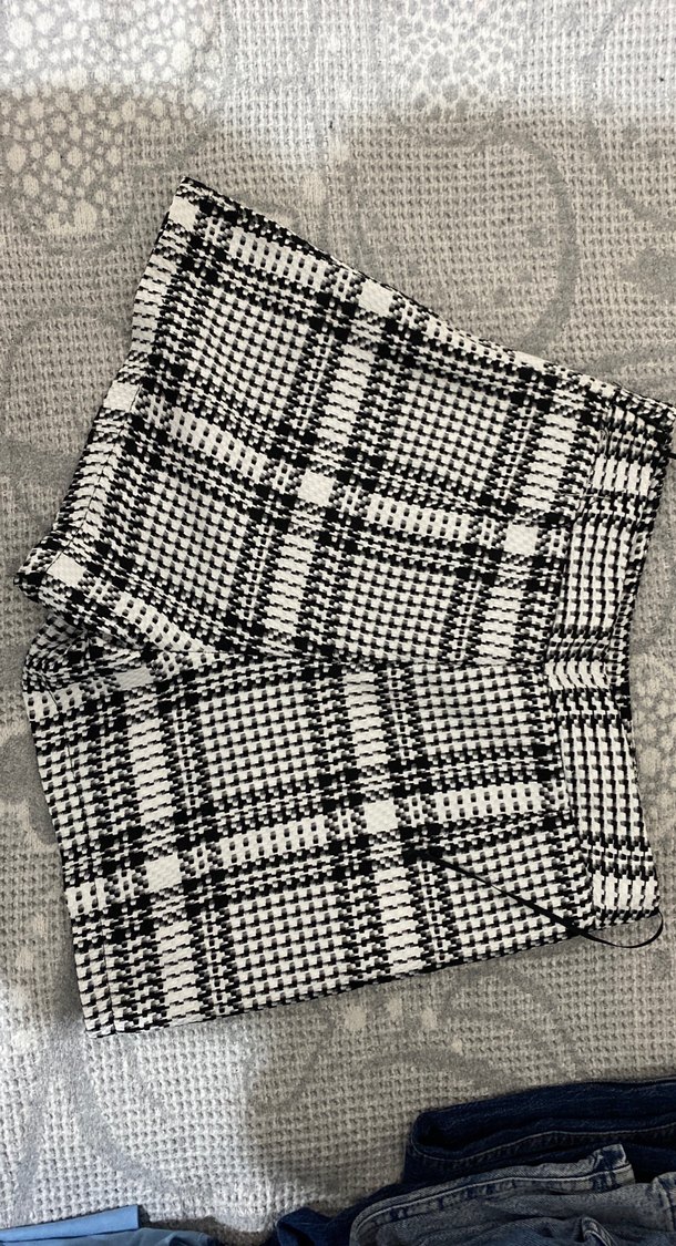 Düğmeli Kareli Mini Etek - Görsel 3