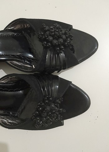 38 Beden Siyah Gotik Dolgu Topuklu Kadın Terlik