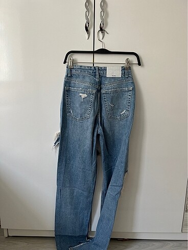 xs Beden mavi Renk BERSHKA straight jean