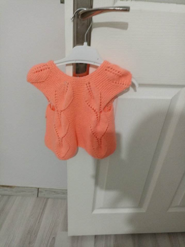 Kız Çocuk Pembe Triko Kolsuz Hırka - Görsel 3