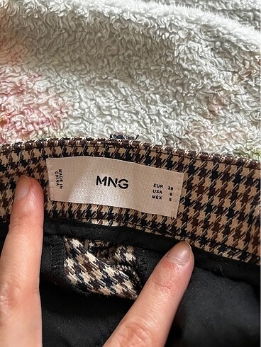 m Beden Mango kazayağı orta belli kalem pantolon