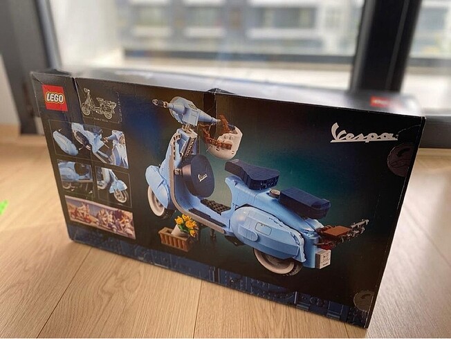 Diğer LEGO VESPA