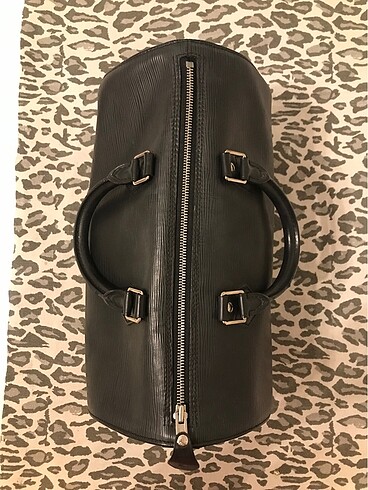 Louis Vuitton LOUİS VUİTTON