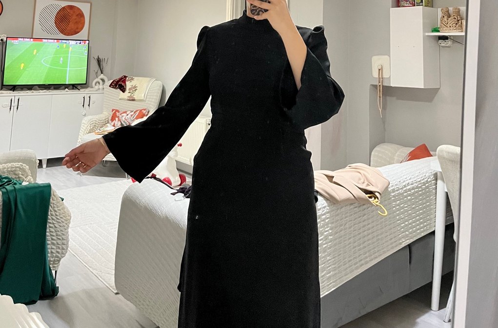 Siyah bağlamalı elbise - Görsel 3