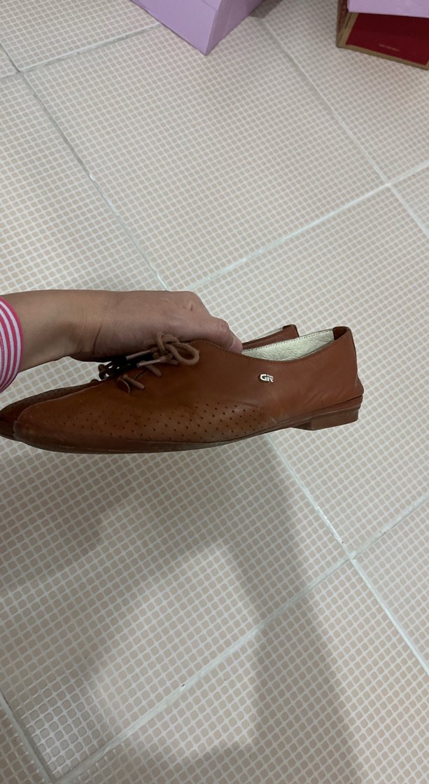 Kahverengi Deri Bağcıklı Kadın Klasik Ayakkabı - Görsel 3