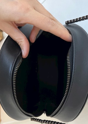 Zincir Detaylı Siyah Yılan Desenli Deri Çanta - Görsel 6