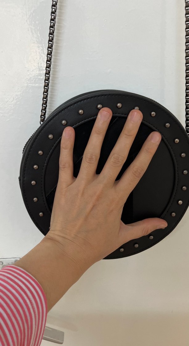 Zincir Detaylı Siyah Yılan Desenli Deri Çanta - Görsel 4