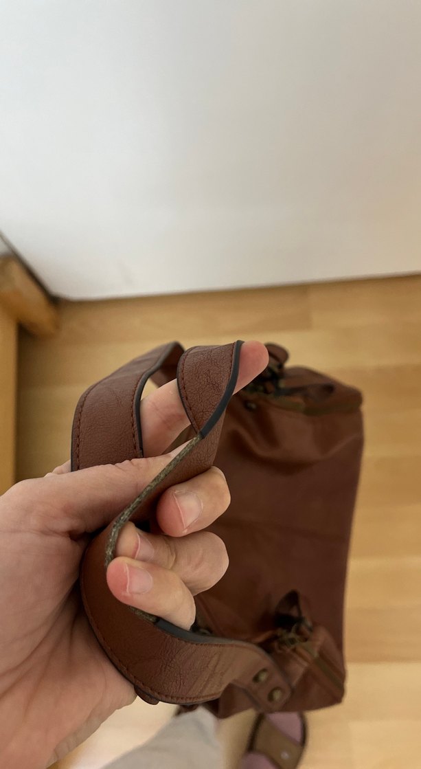 Kahverengi Deri Kadın Omuz Çantası - Görsel 4