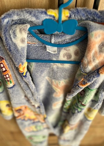 Kapüşonlu Erkek Çocuk Bağlama Desenli Bornoz - Görsel 2