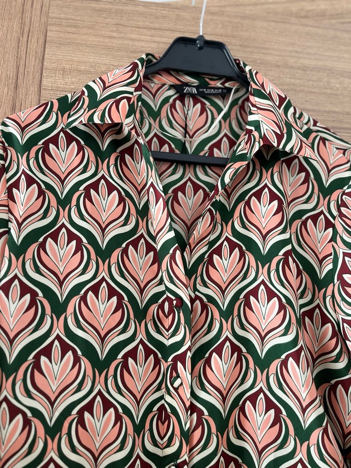 Bohem Çok Renkli Desenli V Yaka Gömlek - Görsel 2