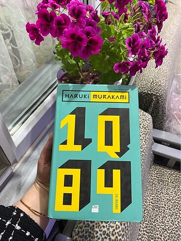 1Q84 haruki murakami