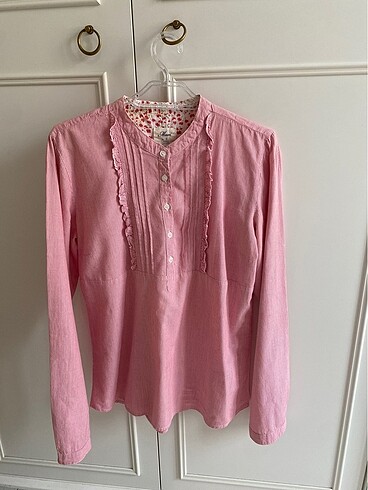 Pembe az kullanılmış gömlek