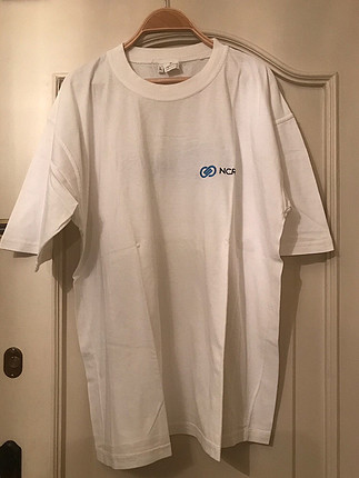 Beyaz Bisiklet Yaka Tshirt