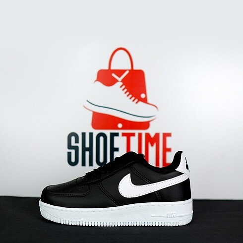 NIKE AIR FORCE