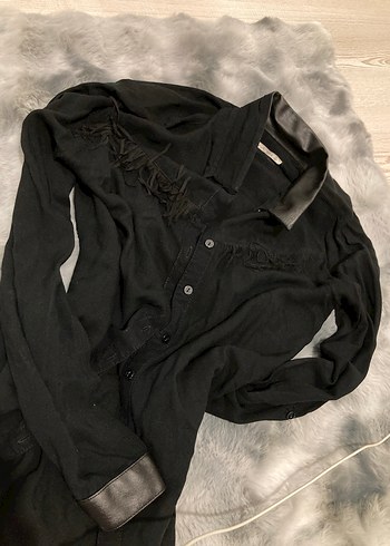 Siyah Deri Detaylı Gömlek - Görsel 2