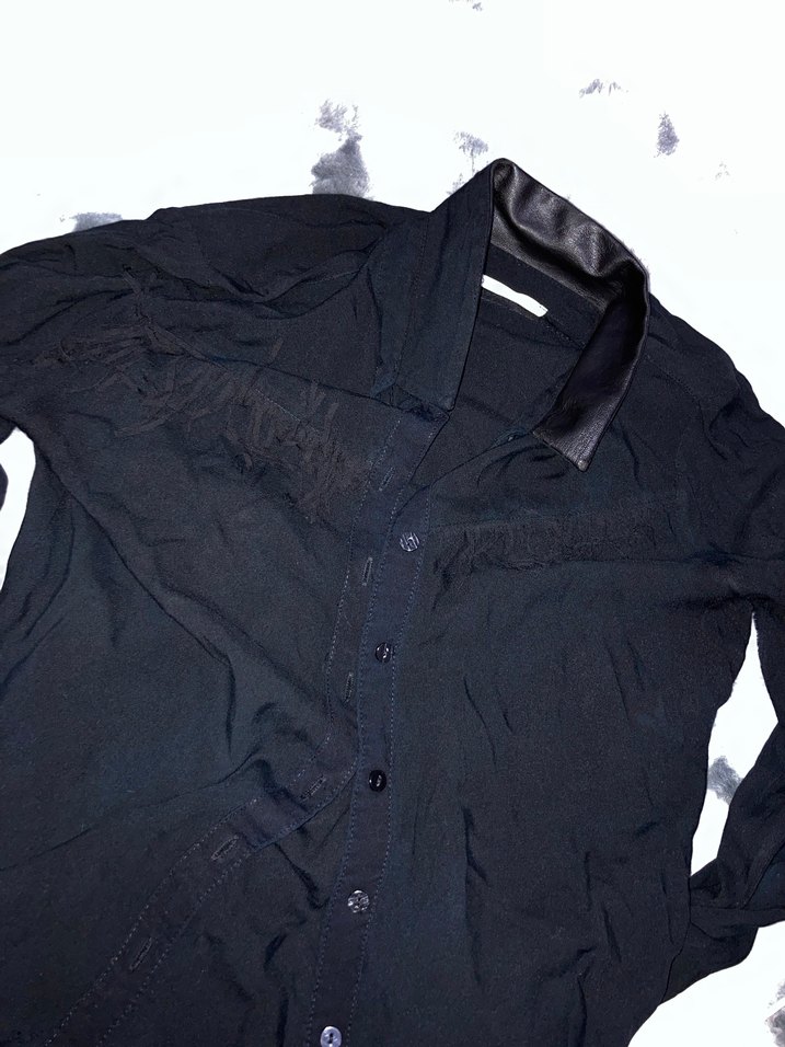 Siyah Deri Detaylı Gömlek - Görsel 4