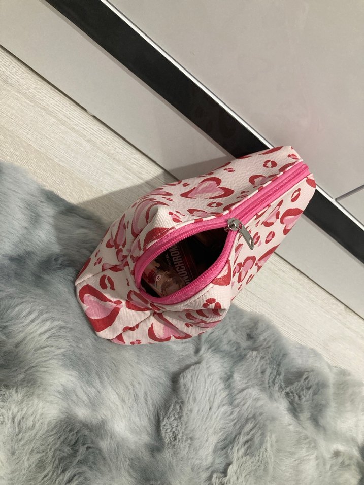 Kadın Makyaj Çantası - Görsel 3