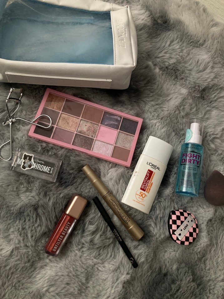 Makyaj Malzemeleri - Görsel 2