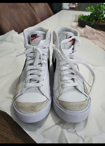 36,5 Beden Nike blazer mid'77 beyaz 36,5 numara