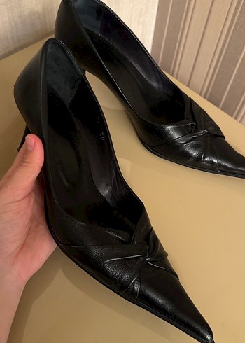 Siyah Deri Stiletto Kadın Topuklu Ayakkabı