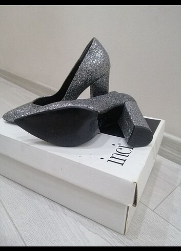 37 Beden Simli Gri Stiletto 