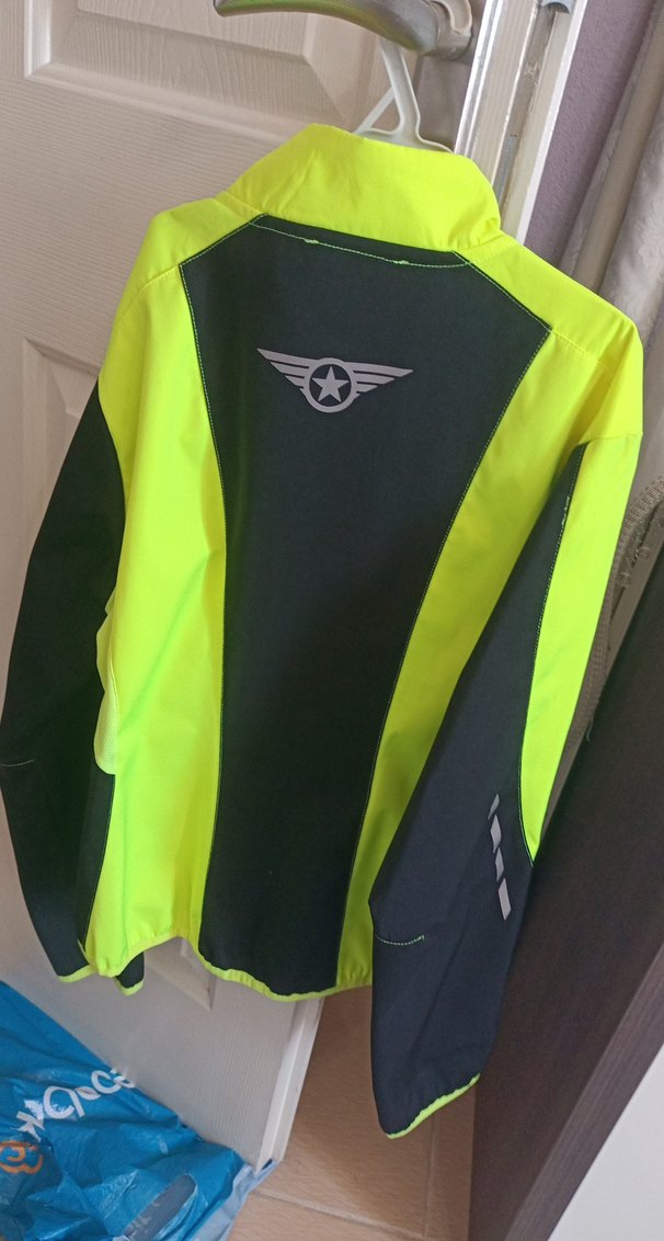 spor  yakalı hırka - Görsel 3