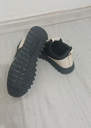 Krem siyah Kadın Dolgu Topuk Spor Ayakkabı - Görsel 5