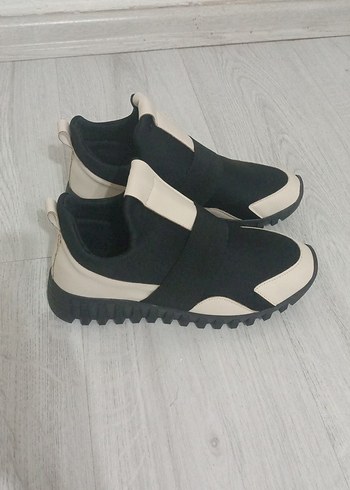 Krem siyah Kadın Dolgu Topuk Spor Ayakkabı - Görsel 2