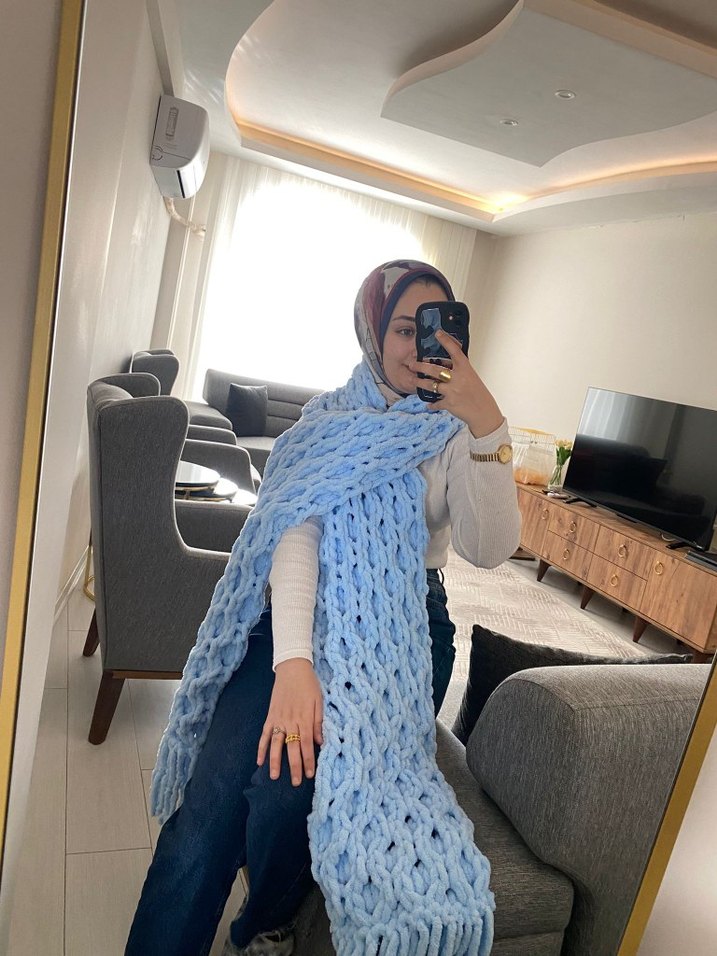 Mavi Örgü Salaş Kadın Şal - Görsel 2