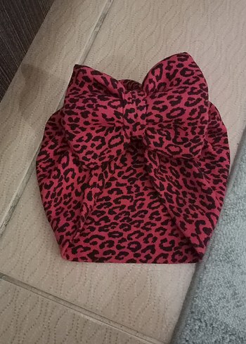 Pembe Leopar Desenli Fiyonk Detaylı Çocuk Bere - Görsel 2