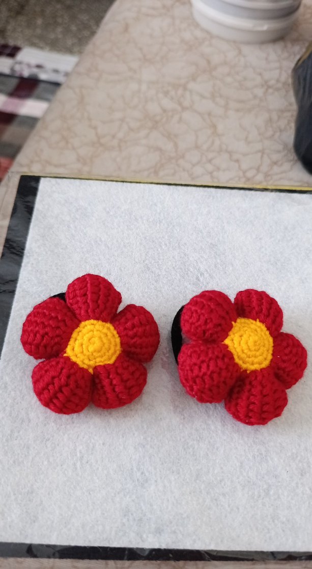 Renkli Örgü Çiçekli Çocuk Saç Tokası - Görsel 2