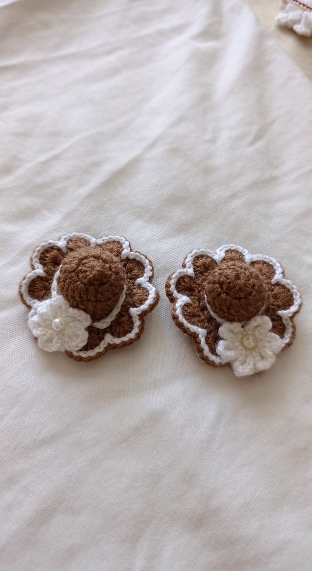 Dantel İşlemeli Kahverengi Çocuk Toka - Görsel 2