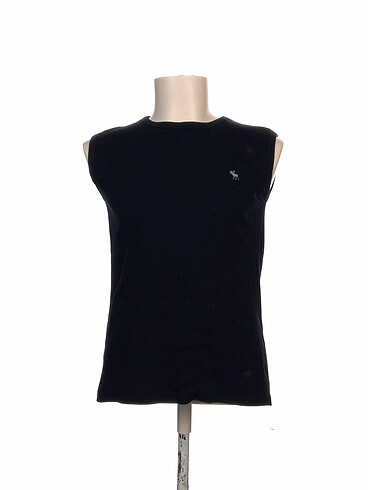 Abercrombie & Fitch T-shirt %70 İndirimli.