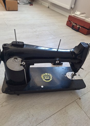 Siyah Vintage Dikiş Makinesi - Görsel 3